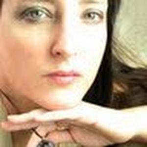 Meet your Posher, Claire